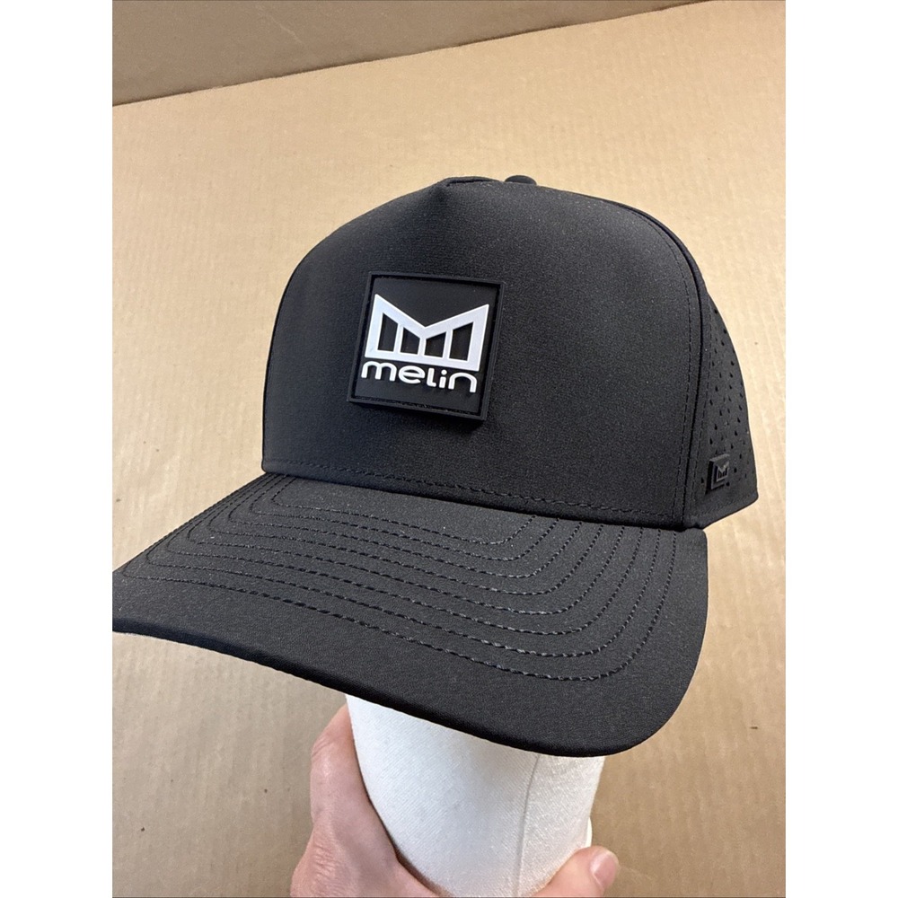 Melin Hydro Odyssey Stacked Hat Black Classic Size Snapback XL Men's, NWT